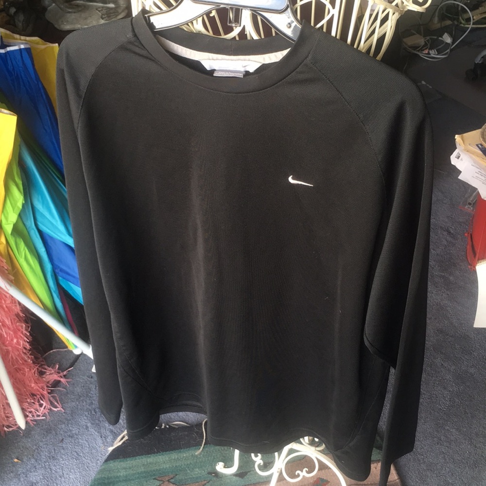 Nike men's long sleeve shirt✨